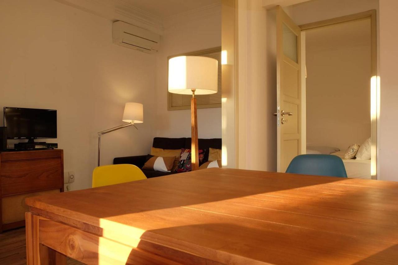 Central 2 Bedroom Apt W/Garden And Pantheon Views Lisbon Exterior photo